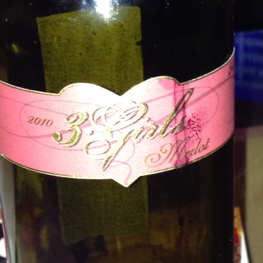 3 Girls - Merlot - 2010

